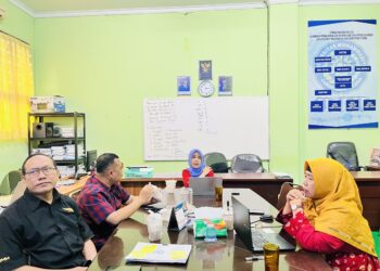 Diskusi internal penyusunan buku format CPL